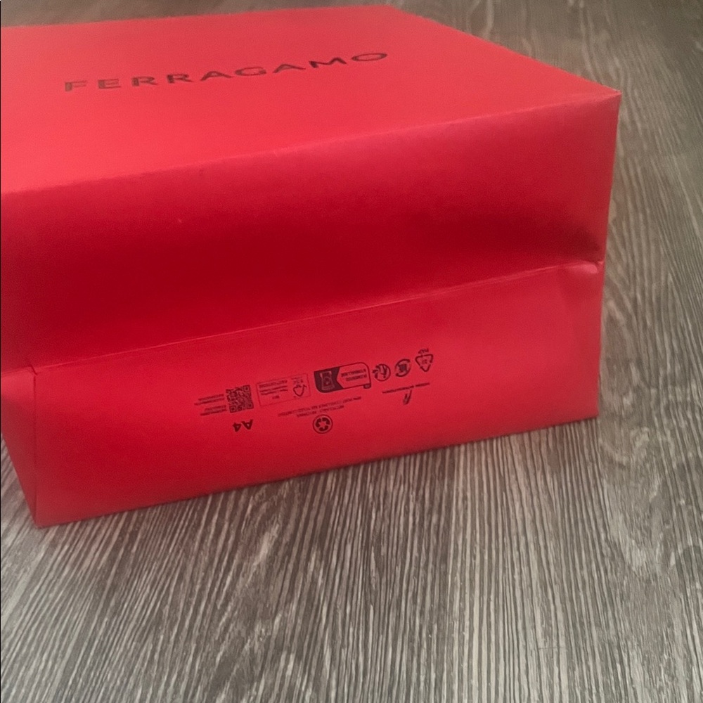 Salvatore Ferragamo Vibrant Red Tote - Picture 7 of 7